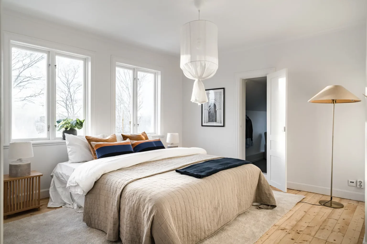 Rum i sekelskiftesvillan efter renovering